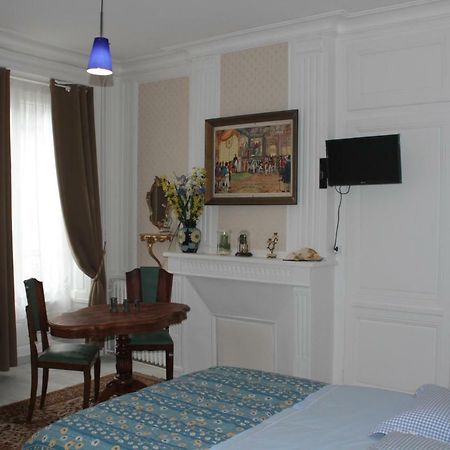 Les Unelli Hotel Cherbourg-en-Cotentin Ngoại thất bức ảnh